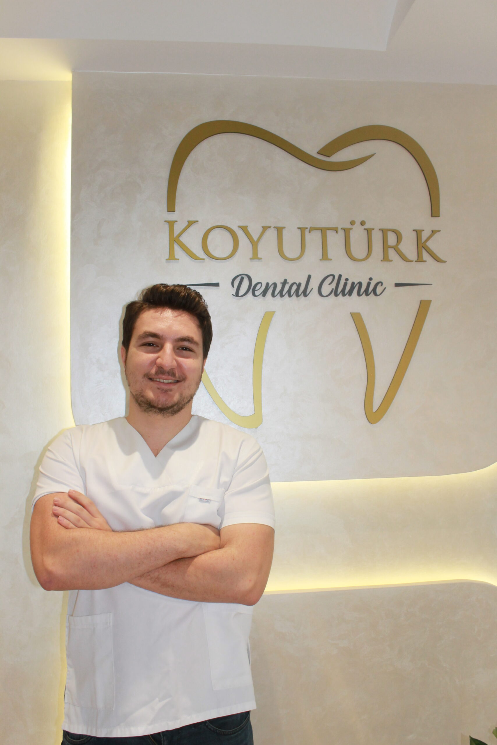 Dr. Dt. Ekin Koyutürk